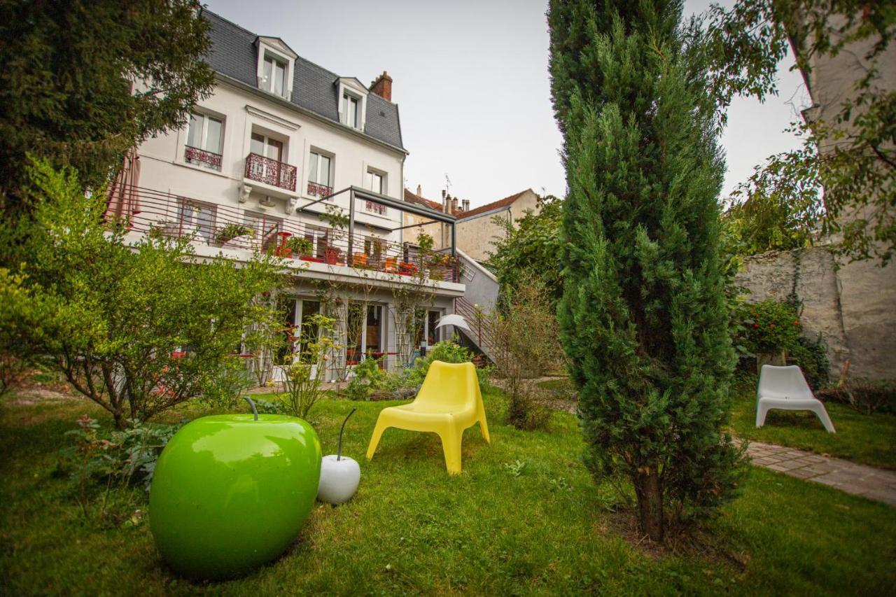 Le Jardin Des Toiles Otel Triel-sur-Seine Dış mekan fotoğraf
